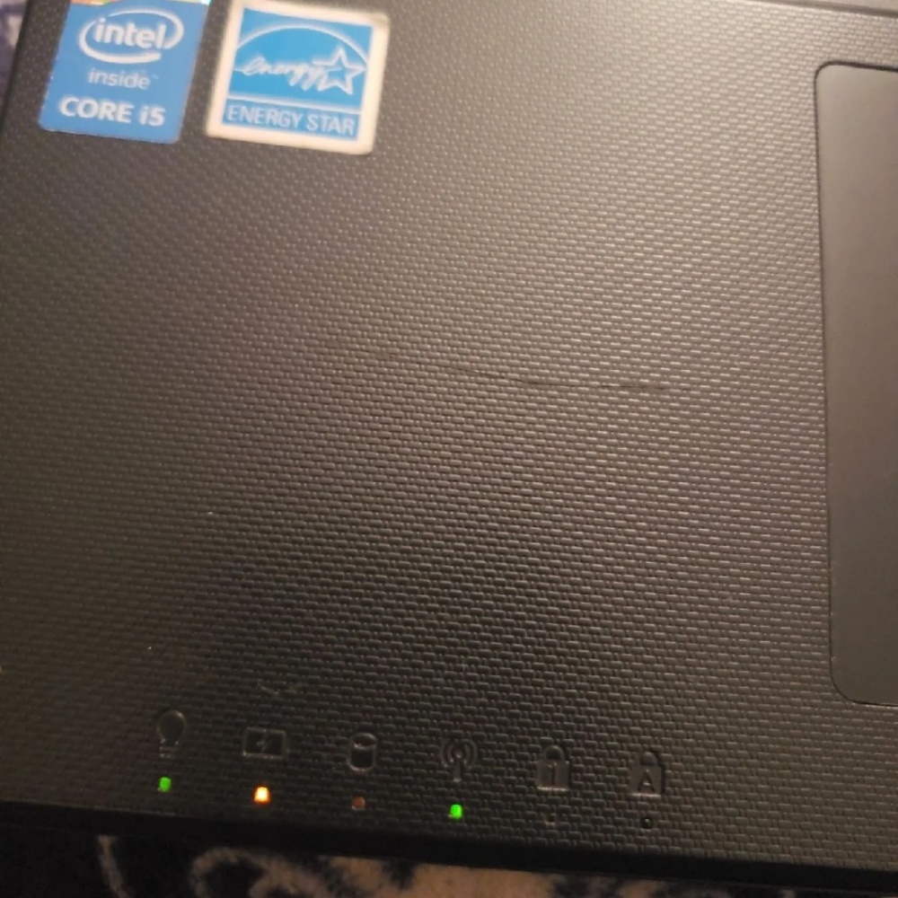 15" ASUS GAMING LAPTOP - Picture 6 of 8